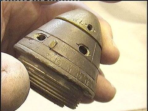 A later style of Nose fuse fitted to larger shells and able to give a longer delay and so a greater range before detonation. A later style of Nose fuse fitted to larger shells and able to give a longer delay and so a greater range before detonation.