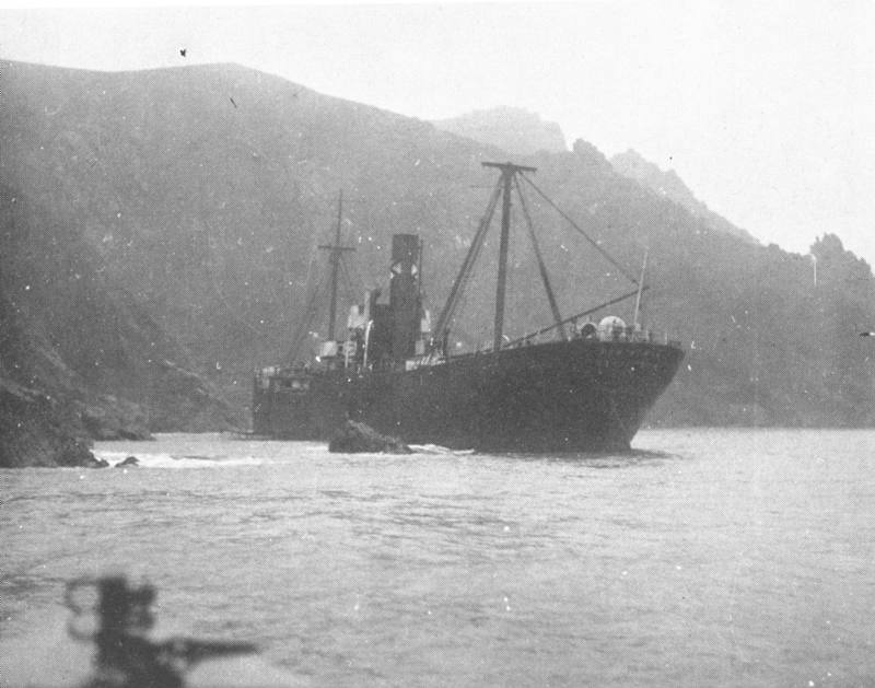 Stern view of the Cantabria.