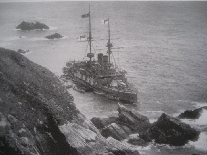 The Montagu as she struck.