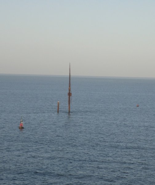 The mast of the Highland Chieftain.