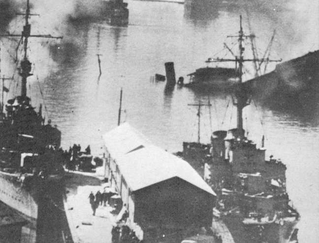 The aftermath of the British attack.