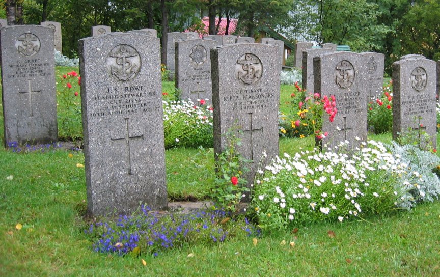 Some of those who died, were buried in a graveyard nearby.